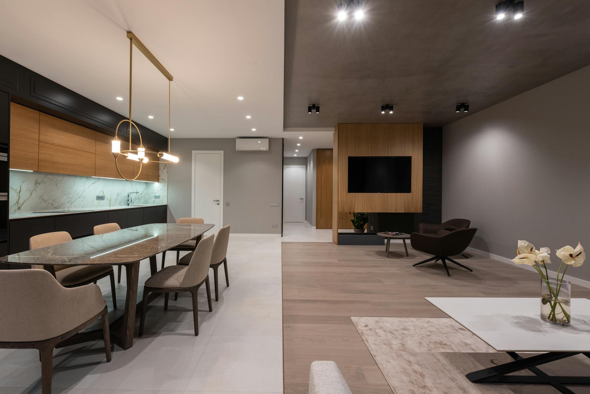 Contemporary dining room